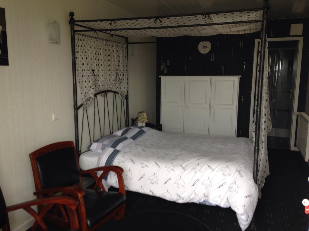 L'Epicurien Hotel Saint-Nicolas-de-Port Kamer foto